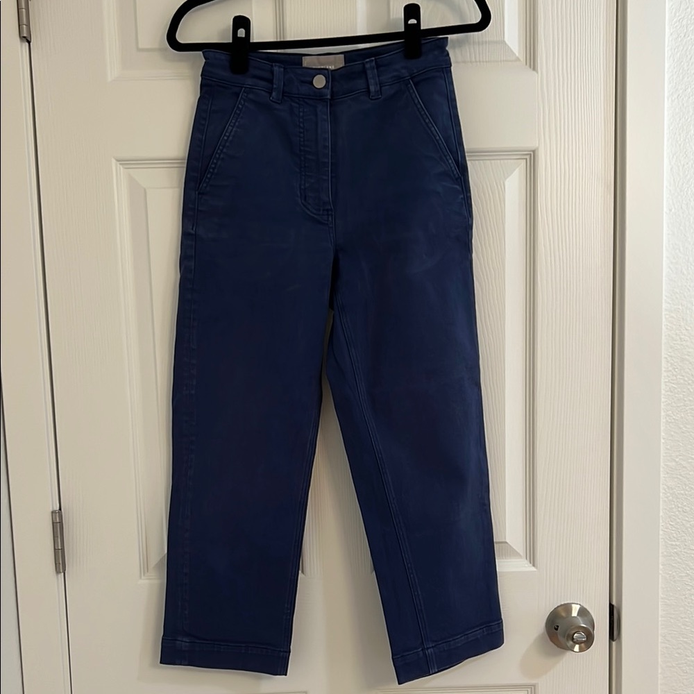 Everlane | The Straight Leg Crop in Navy - Picture 2 of 5